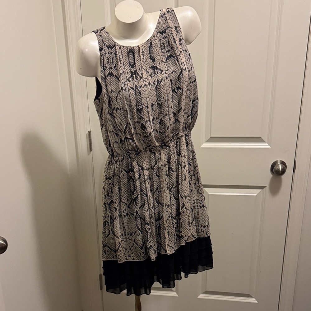 Jessica Simpson Black and Cream Snake Print Mini Dress